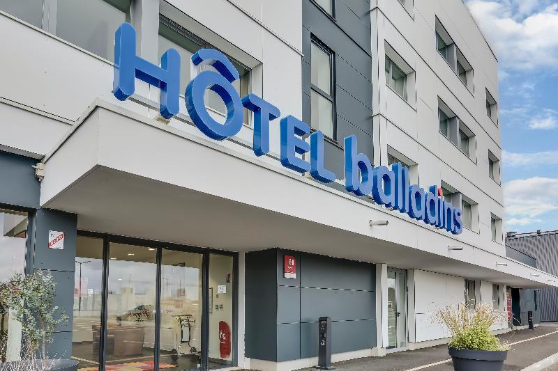 The Originals City, Hotel Caen Memorial Exterior photo