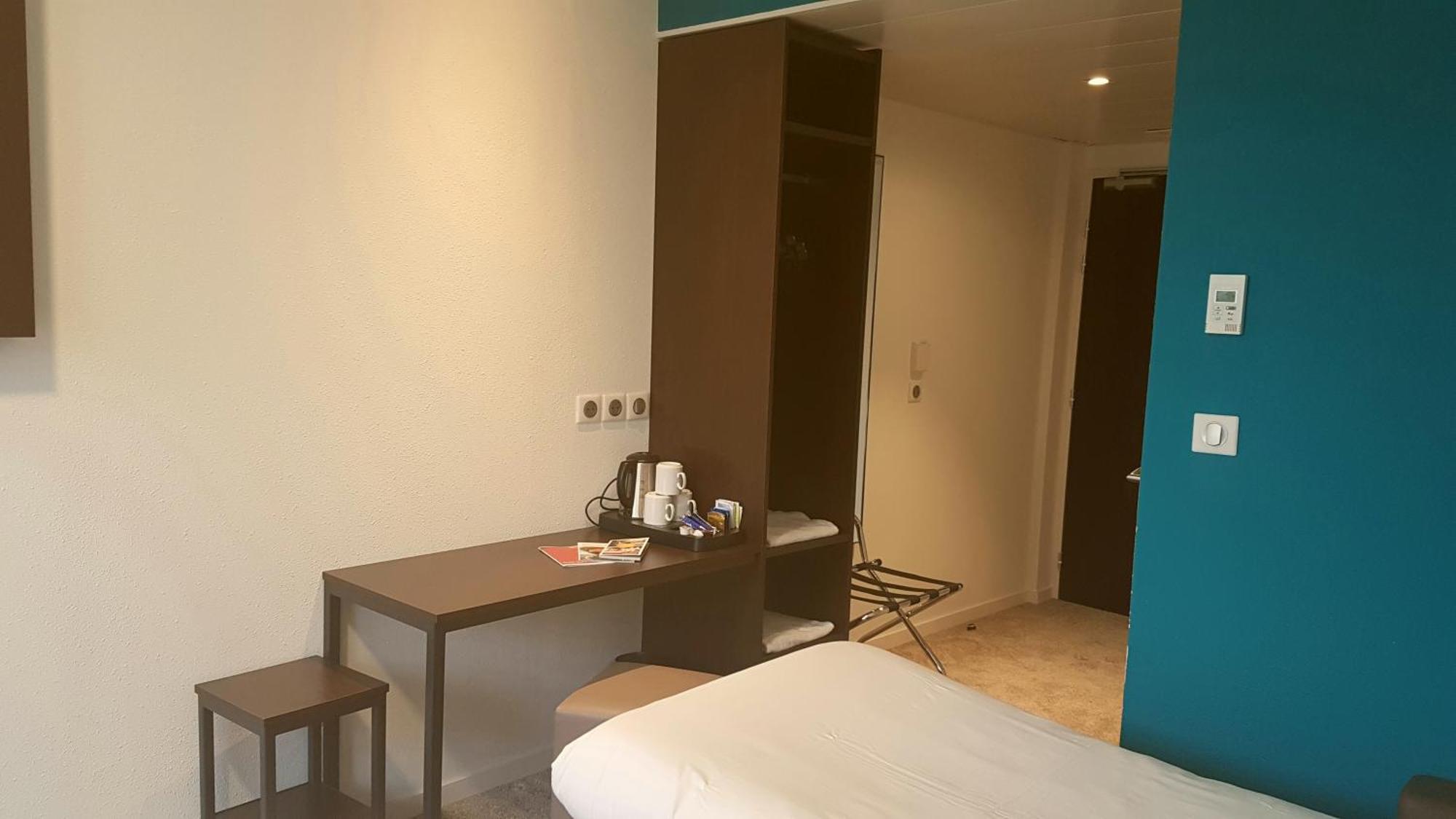 The Originals City, Hotel Caen Memorial Room photo